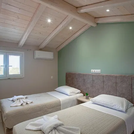 Theodoros Apartment Roda (Corfu)